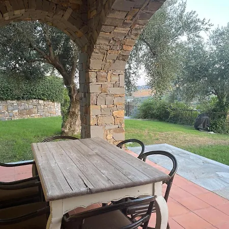 Dom wakacyjny Charming Panoramic In Diano Marina