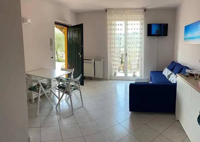 Charming Panoramic In Diano Marina Ferienhaus