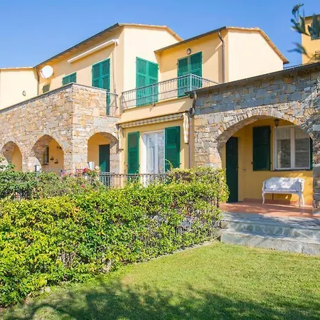 Tatil Evi Charming Panoramic In Diano Marina Serreta