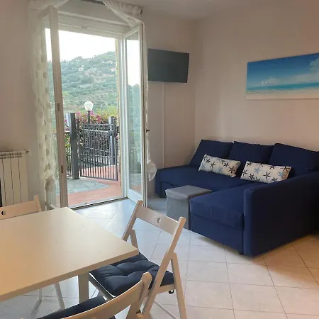 Tatil Evi Charming Panoramic In Diano Marina *